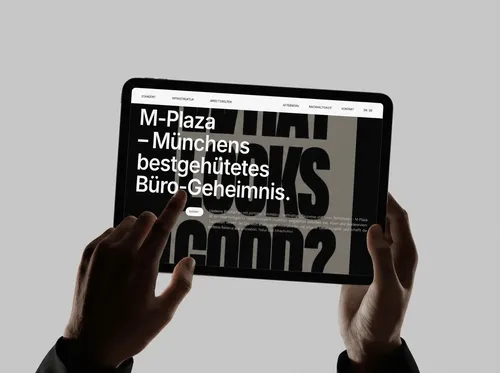 Sixrooms | Kreativagentur München | Banderole – ipad hands Hero-Motiv